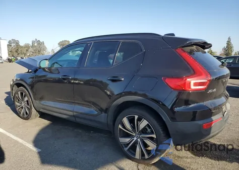 2021 Volvo Xc40 Recharge z USA, uszkodzony, nr VIN YV4ED3UR6M2561704